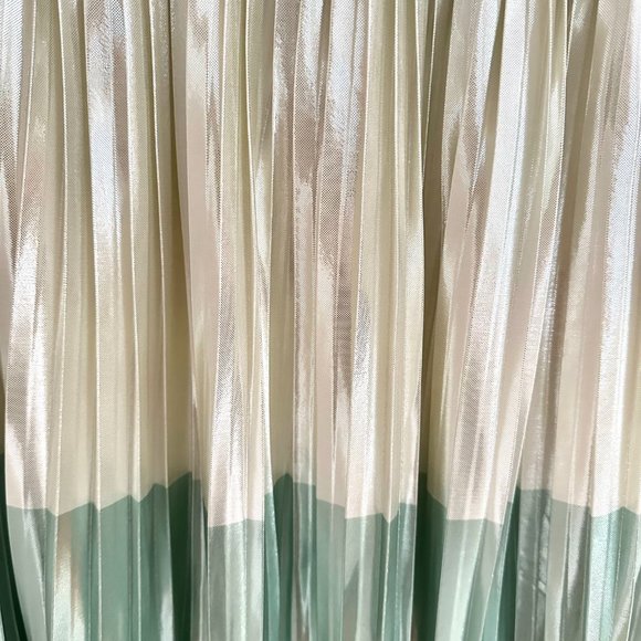 LIQUORISH Shiny Metallic Silver/Teal/Copper Pleated Midi Skirt, Size Small - Picture 4 of 7